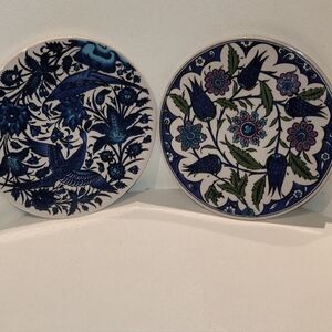 Vintage Round Ceramic glazed iznik Tile Trivet Blue W and White Decorative